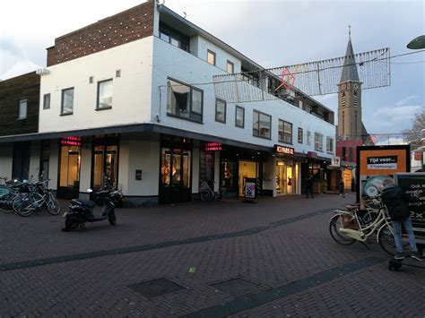 Openingstijden ICI PARIS XL Molenstraat 1 in Naaldwijk.